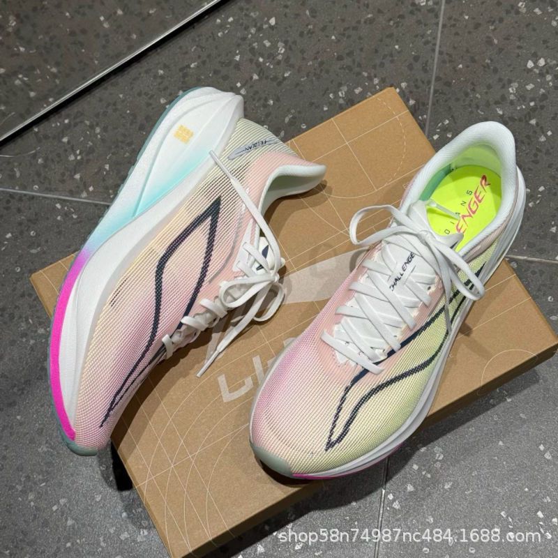ใหม่รองเท้ากีฬาผู้ชายน้ำหนักเบ - Men'S Training Shoes บทวิจารณ์และราคา