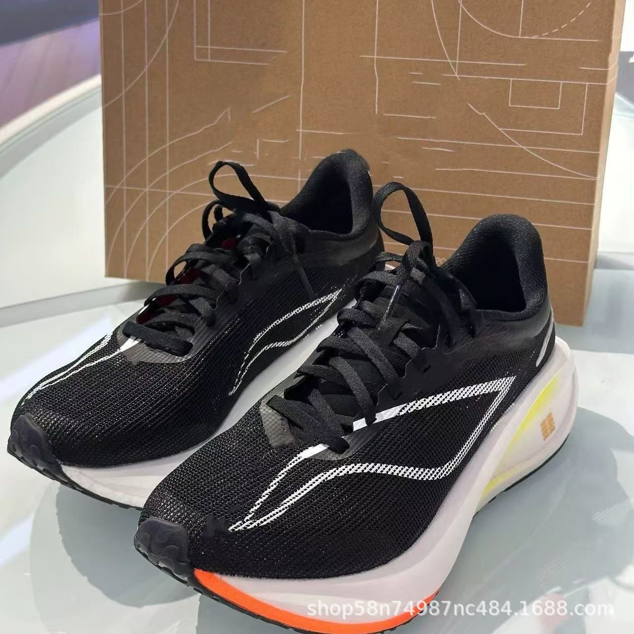 ใหม่รองเท้ากีฬาผู้ชายน้ำหนักเบ - Men'S Training Shoes บทวิจารณ์และราคา
