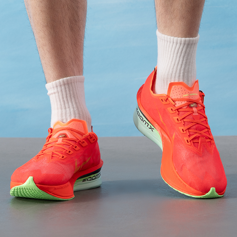 รองเท้าผู้ชายไนกี้ ซูมเอ็กซ์ เ - Men'S Shoes Next บทวิจารณ์และราคา