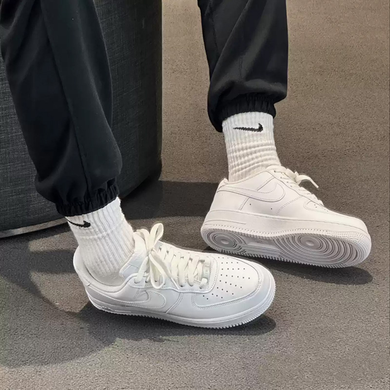 ไนกี้แอร์ฟอร์ซ 1 เพียวไวท์แอร์ - Men'S Shoes Nike Air Force บทวิจารณ์และราคา