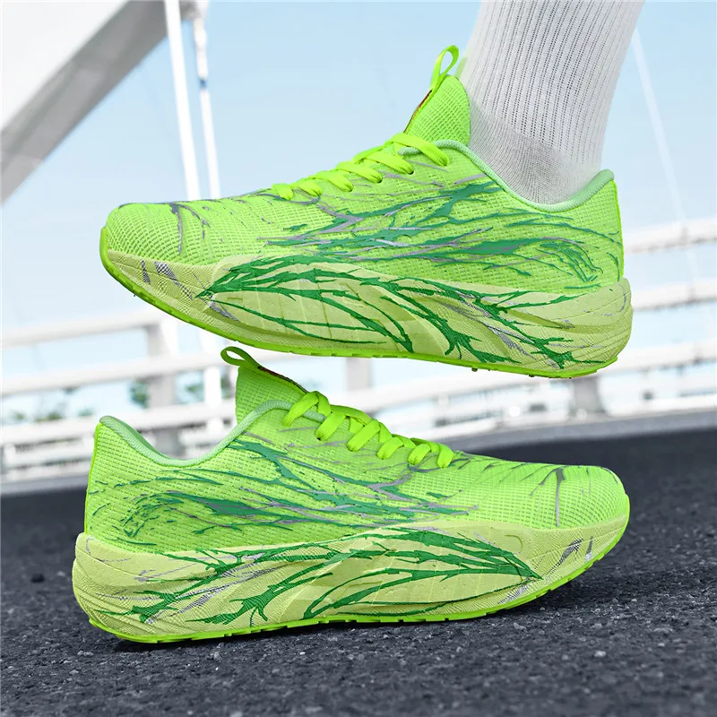 2026 ใหม่ผู้ชายกีฬารองเท้าวิ่ง - Men'S Shoes Green And White บทวิจารณ์และราคา